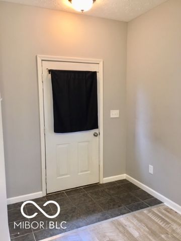 6626 Reserve Drive, Indianapolis, IN 46220