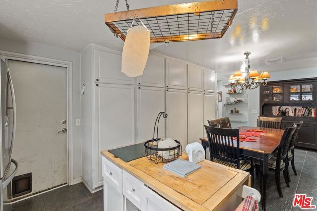 19941 Carmania Lane, Huntington Beach, CA 92646