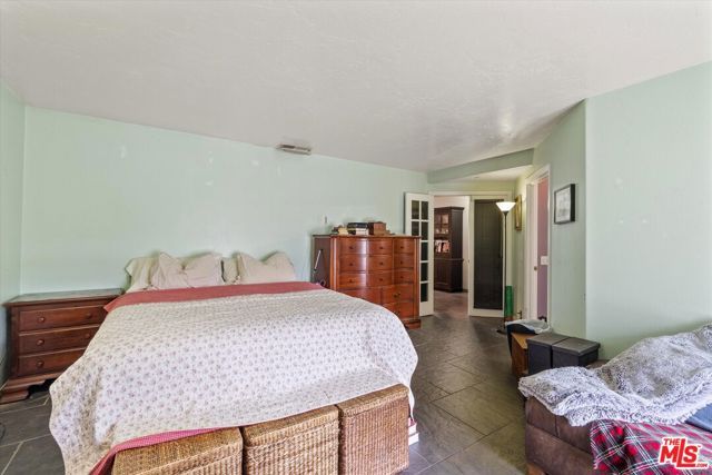 19941 Carmania Lane, Huntington Beach, CA 92646