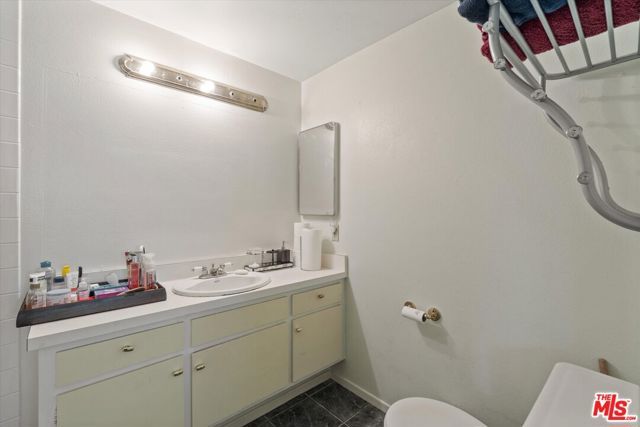 19941 Carmania Lane, Huntington Beach, CA 92646