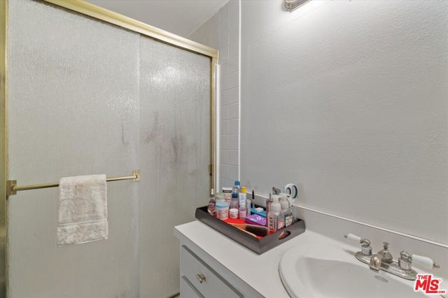 19941 Carmania Lane, Huntington Beach, CA 92646