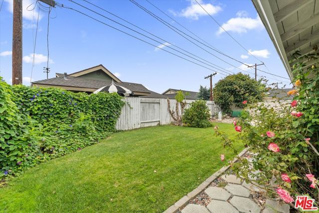 19941 Carmania Lane, Huntington Beach, CA 92646