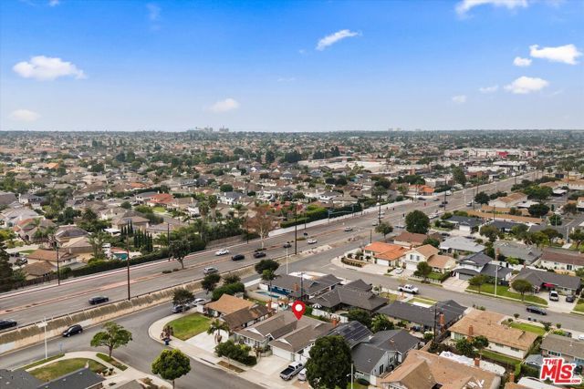 19941 Carmania Lane, Huntington Beach, CA 92646