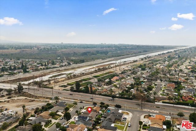 19941 Carmania Lane, Huntington Beach, CA 92646