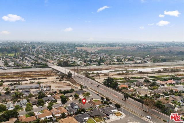 19941 Carmania Lane, Huntington Beach, CA 92646