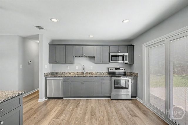 10 Burbank Boulevard, Savannah, GA 31419