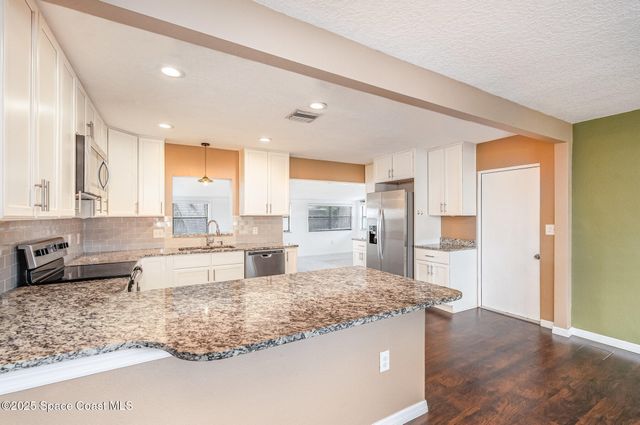 320 Nelson Drive, Merritt Island, FL 32953