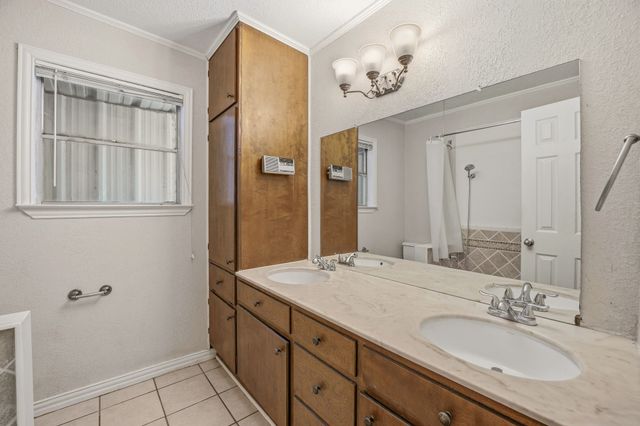 1571 W Ash Street, Stephenville, TX 76401