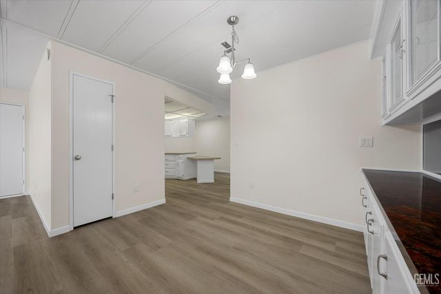 53 Cedarwood Lane, Bakersfield, CA 93308