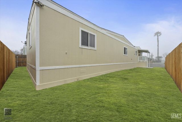 53 Cedarwood Lane, Bakersfield, CA 93308