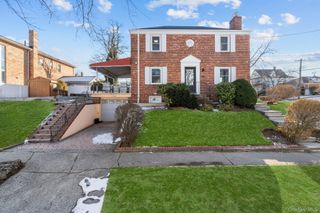 15404 14th Avenue, Whitestone, NY 11357