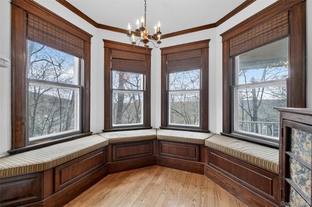 65 Rockledge Drive, Suffern, NY 10901