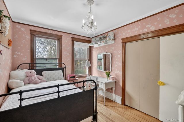 65 Rockledge Drive, Suffern, NY 10901