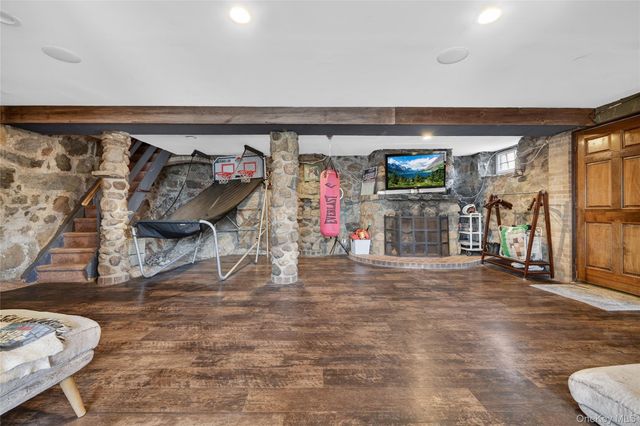 65 Rockledge Drive, Suffern, NY 10901