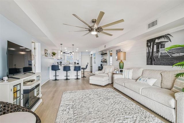 4939 FLORAMAR TERRACE 414, New Port Richey, FL 34652