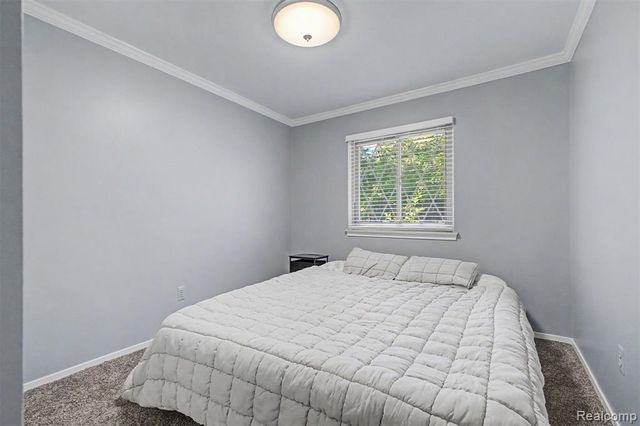 3627 Heritage Parkway, Dearborn, MI 48124