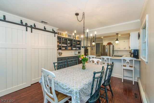 724 Ridge Rd, Kinnelon Boro, NJ 07405