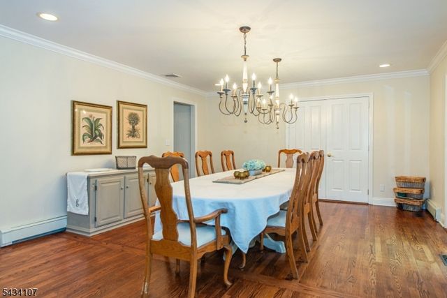 724 Ridge Rd, Kinnelon Boro, NJ 07405