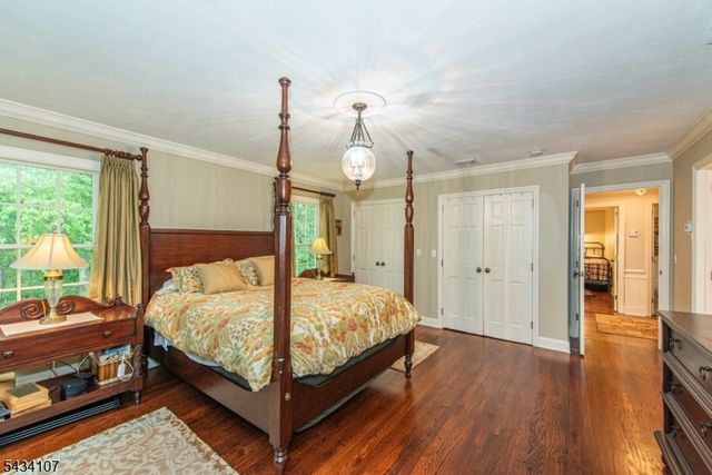 724 Ridge Rd, Kinnelon Boro, NJ 07405