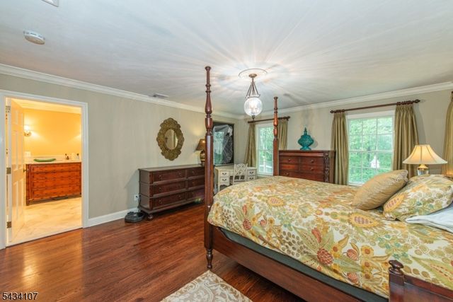 724 Ridge Rd, Kinnelon Boro, NJ 07405