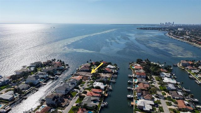 1920 HAWAII AVENUE NE, St Petersburg, FL 33703