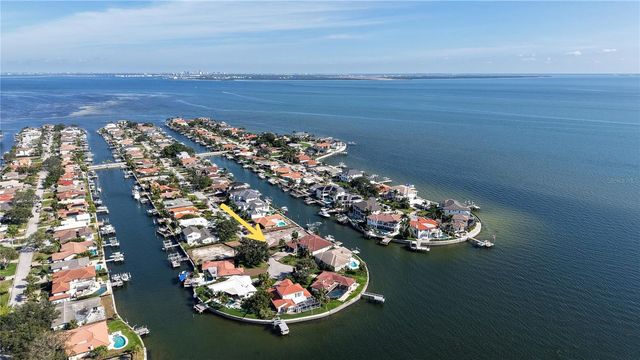 1920 HAWAII AVENUE NE, St Petersburg, FL 33703