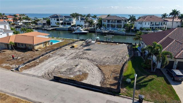 1920 HAWAII AVENUE NE, St Petersburg, FL 33703