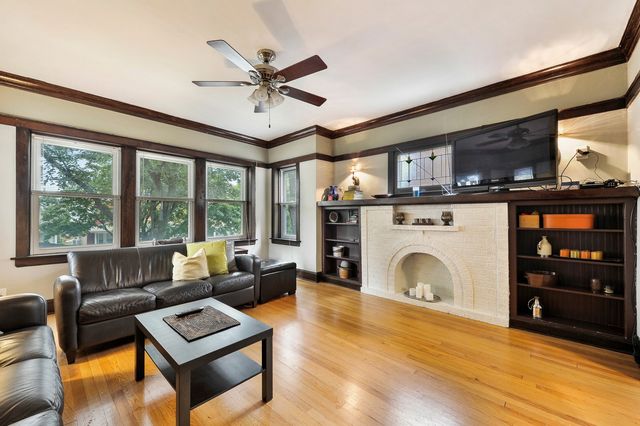 3725 N Bernard Street 2, Chicago, IL 60618