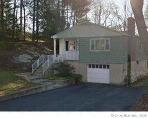 10 Carleton Street, Greenwich, CT 06830