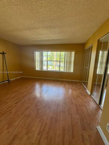 3714 Savoy Ln F, West Palm Beach, FL 33417