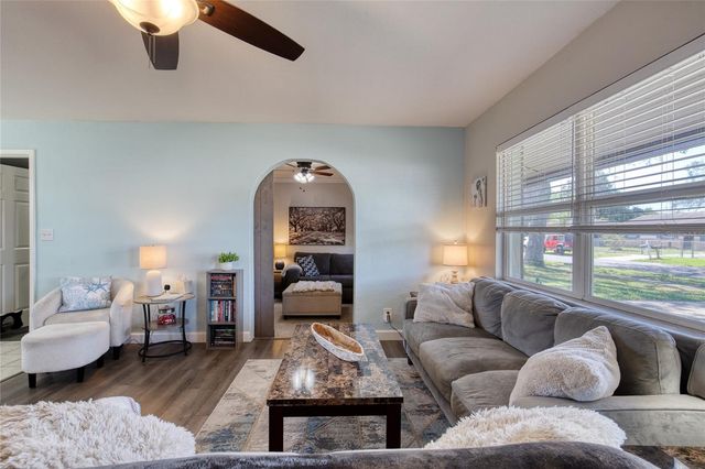 1929 LINDA AVENUE, Ormond Beach, FL 32174