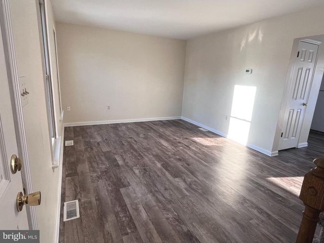 539 BRACKEN DRIVE, Chambersburg, PA 17201