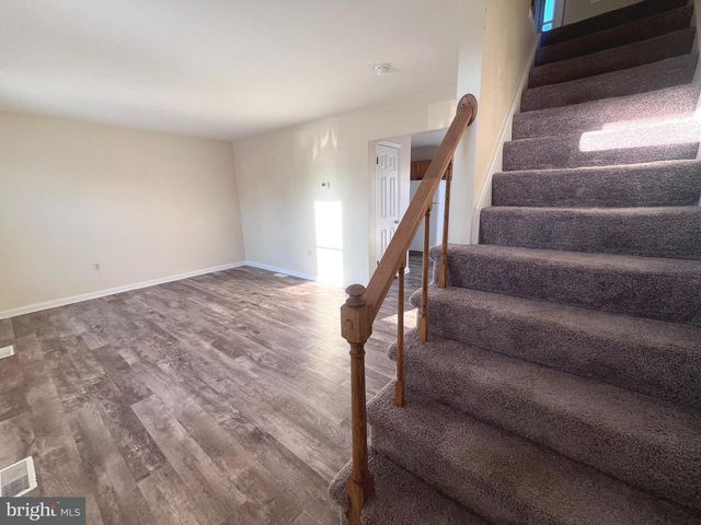 539 BRACKEN DRIVE, Chambersburg, PA 17201