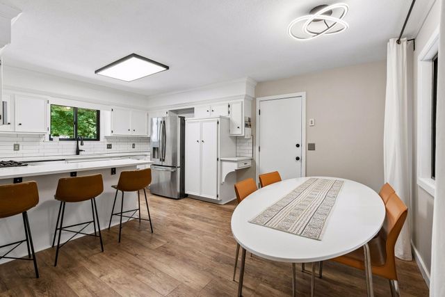 2100 W 107th Street, Bloomington, MN 55431