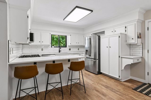 2100 W 107th Street, Bloomington, MN 55431