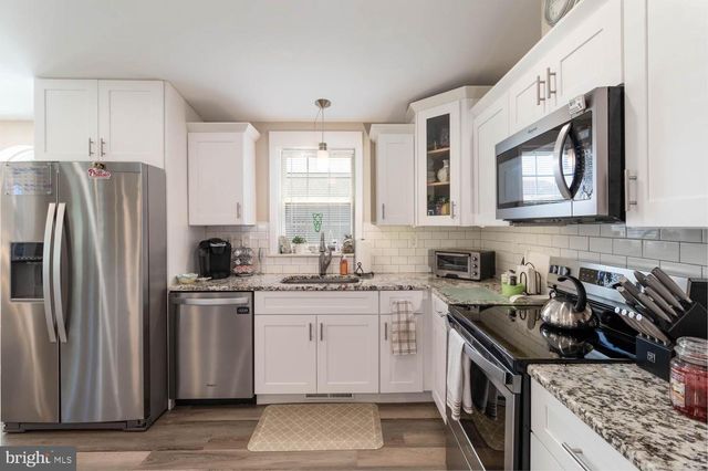 559 SPRING MEADOW CIR, New Hope, PA 18938