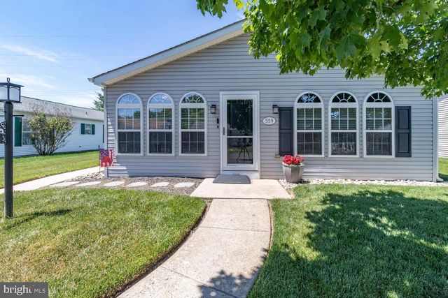 559 SPRING MEADOW CIR, New Hope, PA 18938