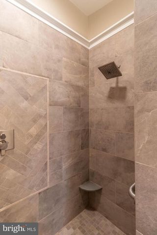 559 SPRING MEADOW CIR, New Hope, PA 18938