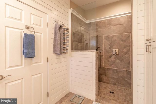 559 SPRING MEADOW CIR, New Hope, PA 18938