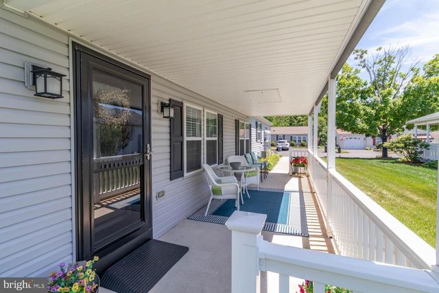 559 SPRING MEADOW CIR, New Hope, PA 18938
