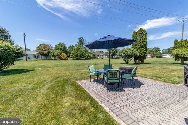 559 SPRING MEADOW CIR, New Hope, PA 18938