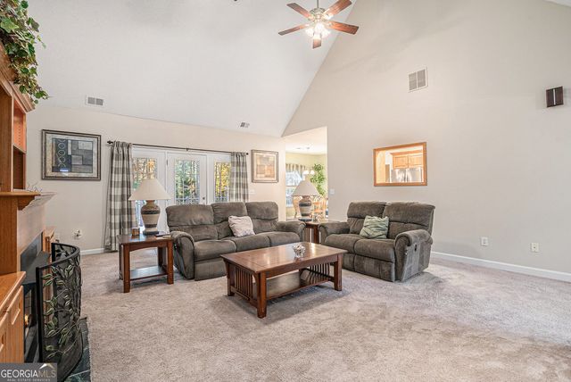 20 Spring Lake Trail NE, White, GA 30184