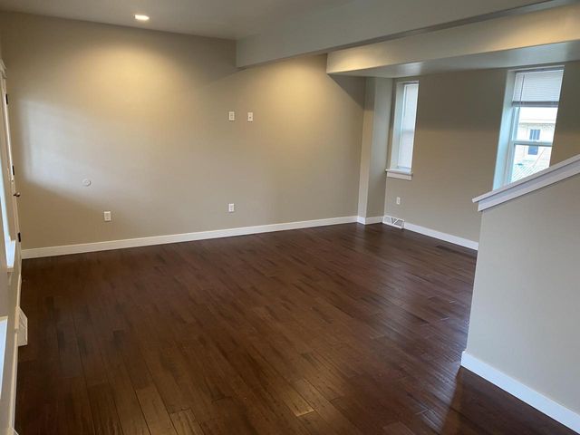 818 N 6th STREET, Manitowoc, WI 54220