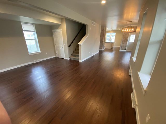 818 N 6th STREET, Manitowoc, WI 54220