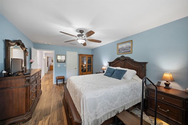 10710 Idlebrook Drive, Houston, TX 77070