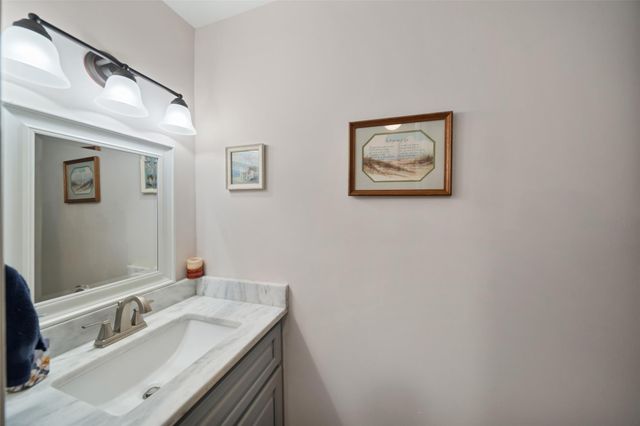 10710 Idlebrook Drive, Houston, TX 77070