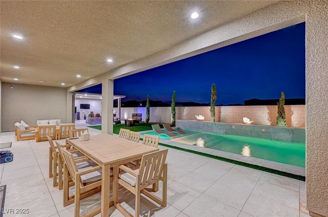 7590 Sky Horse Avenue, Las Vegas, NV 89113