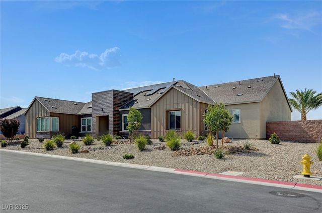 7590 Sky Horse Avenue, Las Vegas, NV 89113