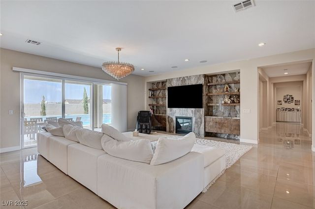 7590 Sky Horse Avenue, Las Vegas, NV 89113