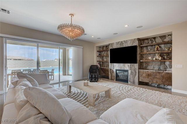 7590 Sky Horse Avenue, Las Vegas, NV 89113